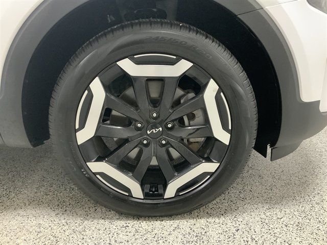 Used 2025 Kia Telluride S AWD/4WD image 14
