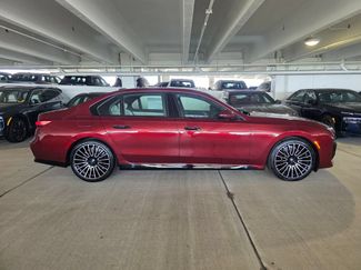 New 2026 BMW 740i xDrive AWD/4WD video 3