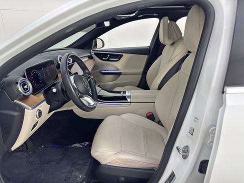 Used 2023 Mercedes-Benz C 300 Sedan w/ Exclusive Trim Package image 16