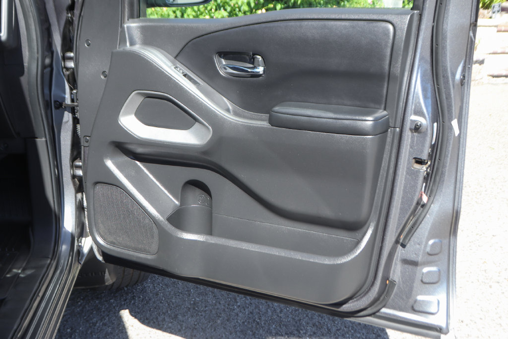 Used 2025 Nissan Frontier SV AWD/4WD image 38