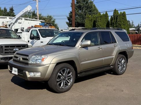 Used 2005 Toyota 4Runner Limited AWD/4WD image 42