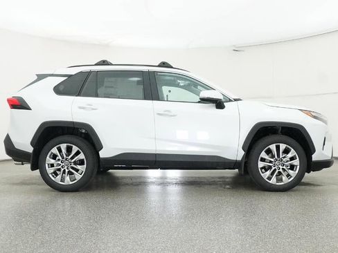 New 2025 Toyota RAV4 Limited image 27