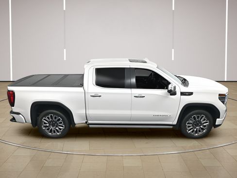Used 2024 GMC Sierra 1500 Denali Ultimate AWD/4WD image 41