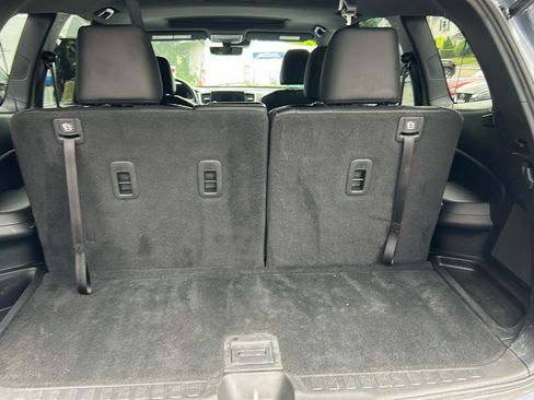 Used 2022 Honda Pilot TrailSport image 13