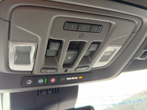 New 2026 GMC Sierra 1500 Denali w/ LPO, Black Badging Package image 20