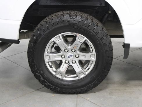 Used 2023 Ford F150 XLT w/ XTR Package image 13