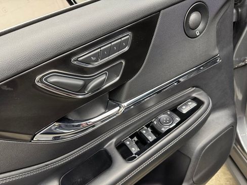 Used 2022 Lincoln Corsair Reserve w/ Equipment Group 201A image 11