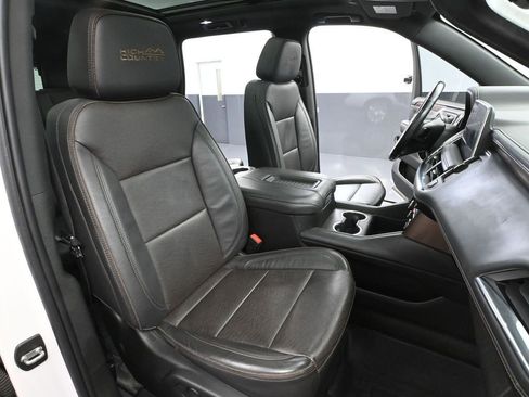 Used 2022 Chevrolet Tahoe High Country image 59