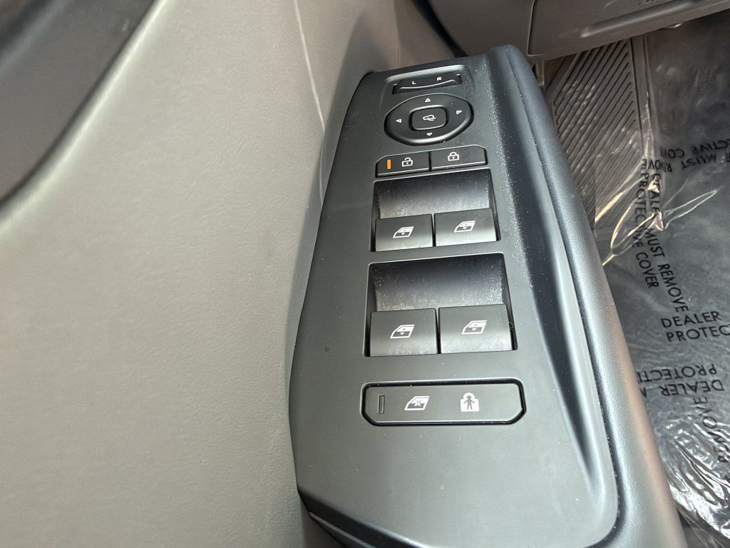 Used 2024 Kia EV9 Light RWD image 26