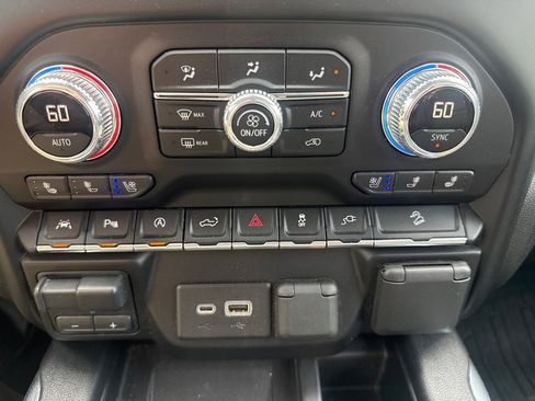 Used 2020 GMC Sierra 1500 Denali w/ Driver Alert Package II AWD/4WD image 32