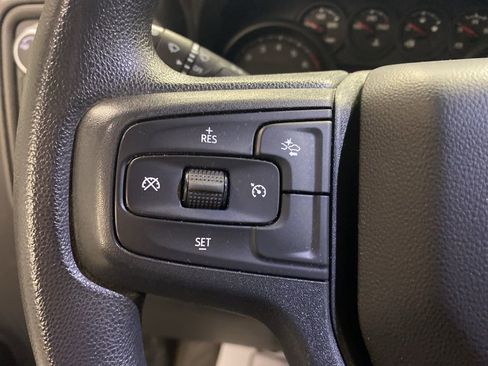 Used 2023 Chevrolet Silverado 1500 Custom image 17