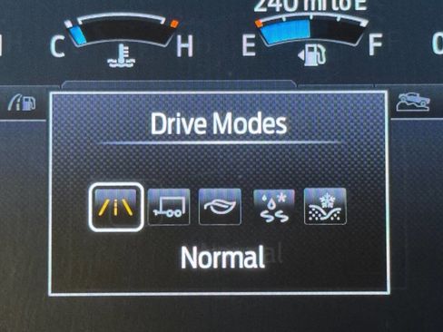 Used 2022 Ford F250 Lariat image 47