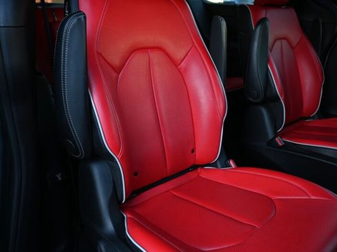 Used 2020 Chrysler Pacifica Limited w/ Quick Oder Package 2EV RED-S image 46