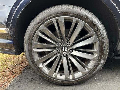 Used 2021 Bentley Bentayga Speed image 41