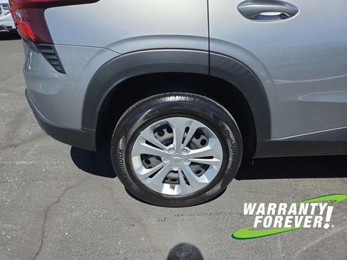 Used 2024 Chevrolet Trax LS FWD image 20