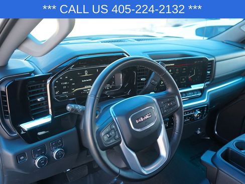 Used 2025 GMC Sierra 1500 SLT AWD/4WD image 25