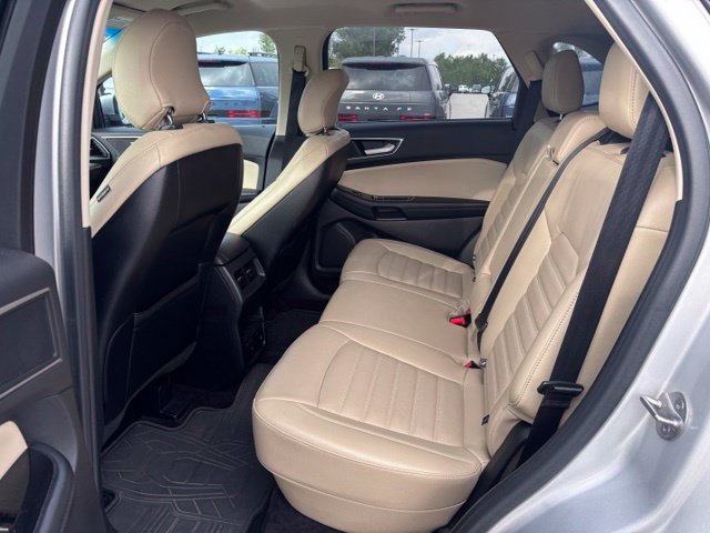 Used 2016 Ford Edge SEL w/ Equipment Group 201A AWD/4WD image 36