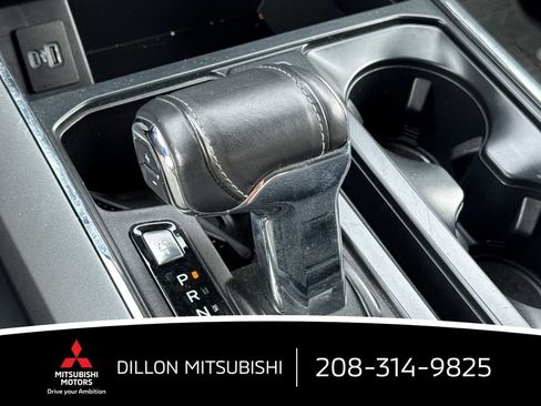 Used 2023 Ford F150 Lariat w/ FX4 Off-Road Package AWD/4WD image 21