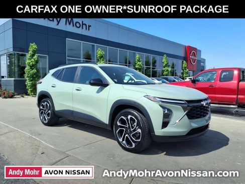 Used 2024 Chevrolet Trax RS w/ Sunroof Package FWD image 1