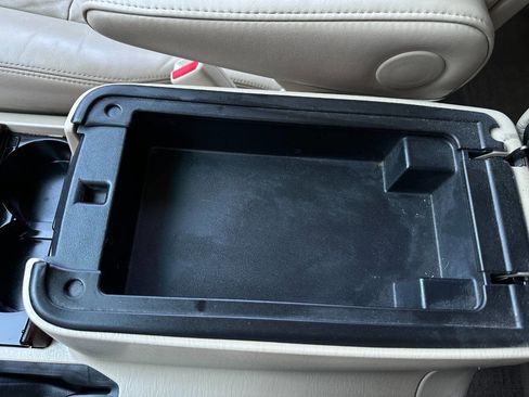 Used 2004 Toyota Land Cruiser image 55