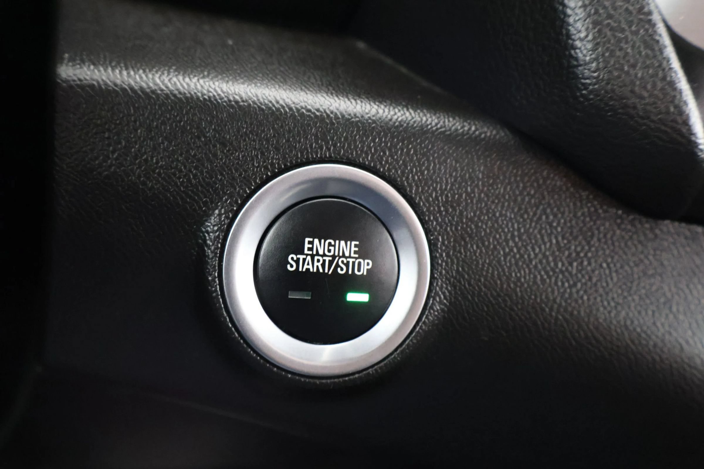 Used 2024 GMC Terrain SLE AWD/4WD image 27
