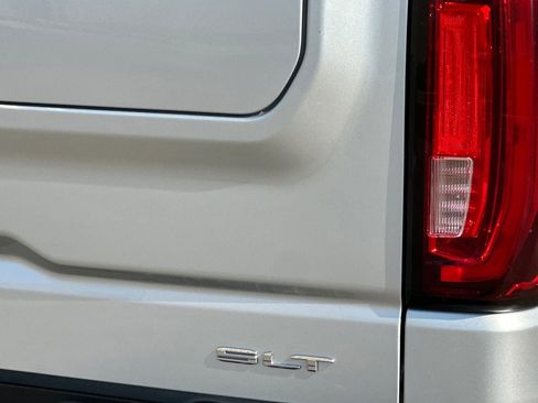 Used 2019 GMC Sierra 1500 SLT w/ SLT Premium Plus Package image 28
