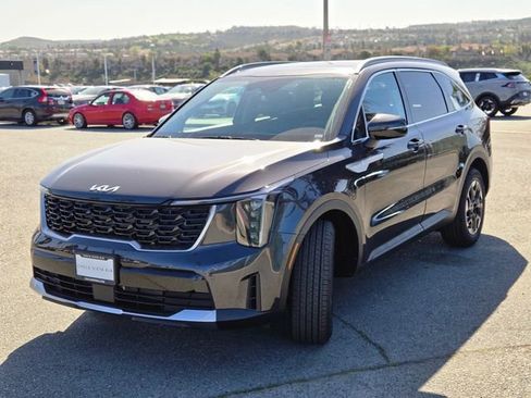 New 2026 Kia Sorento S image 10