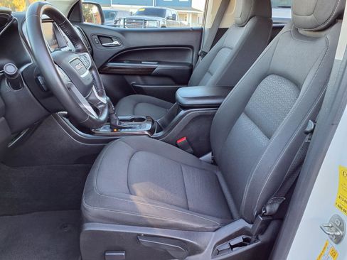 Used 2016 GMC Canyon SLE w/ SLE Convenience Package image 13