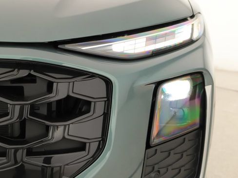 New 2026 Audi Q3 quattro 2.0T AWD/4WD image 36