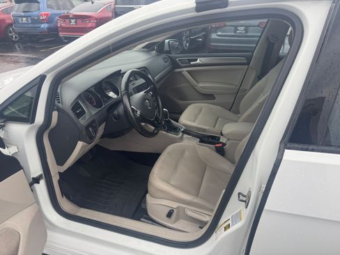 Used 2015 Volkswagen Golf SE w/ Golf Sport Package FWD image 8