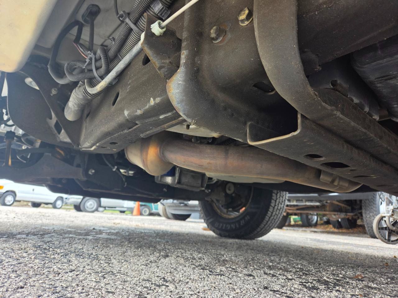 Used 2016 Chevrolet Express 3500 RWD image 18