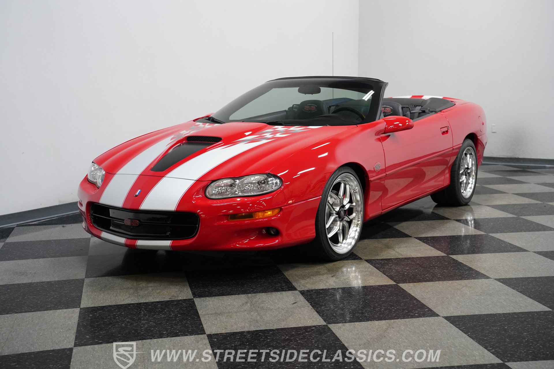 Used 2002 Chevrolet Camaro Z28 w/ SS Performance/Appearance Pkg RWD image 6