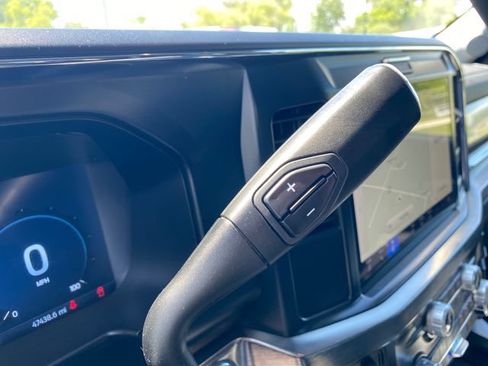 Used 2025 Ford F350 Lariat AWD/4WD image 31