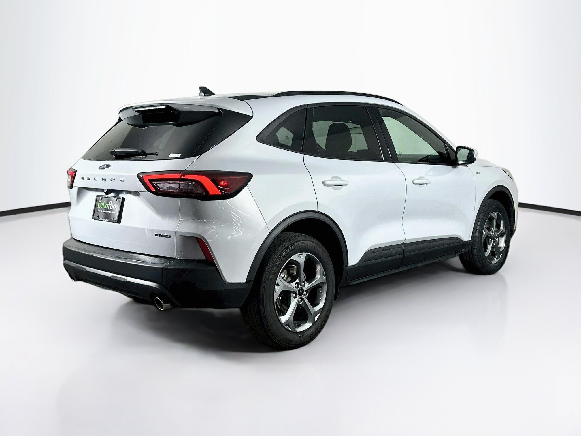 Used 2025 Ford Escape ST-Line Select AWD/4WD image 9