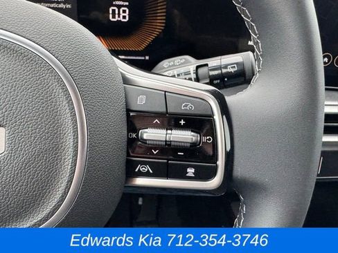 New 2025 Kia Sorento S image 25