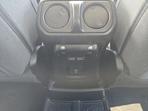 Used 2024 Jeep Wrangler Unlimited Sahara AWD/4WD image 26