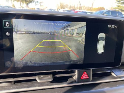 New 2026 Kia Carnival LX image 11