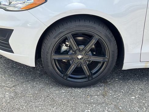 Used 2020 Ford Fusion SE AWD/4WD image 25