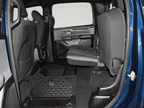 Used 2022 RAM 1500 Big Horn AWD/4WD image 12