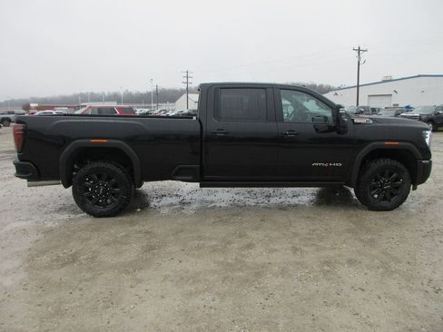 New 2026 GMC Sierra 3500 AT4 w/ AT4 Premium Plus Package image 3
