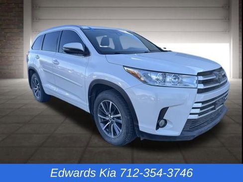 Used 2018 Toyota Highlander XLE w/ Protection Package #3 image 5