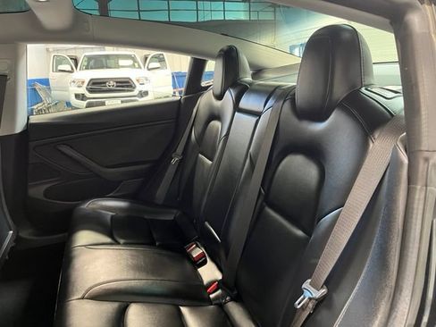 Used 2018 Tesla Model 3 Long Range AWD/4WD image 18