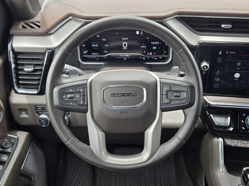 Used 2024 GMC Sierra 1500 Denali AWD/4WD image 21