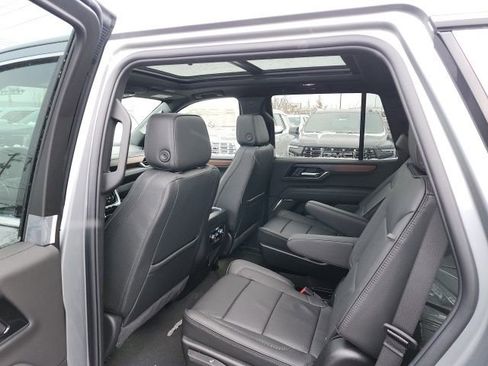 New 2026 GMC Yukon Denali w/ Sun & Power Step Package image 18