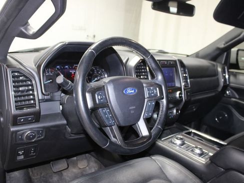 Used 2020 Ford Expedition Limited AWD/4WD image 16