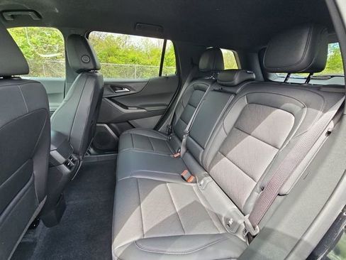 New 2026 Chevrolet Equinox LT w/ Convenience Package II AWD/4WD image 27