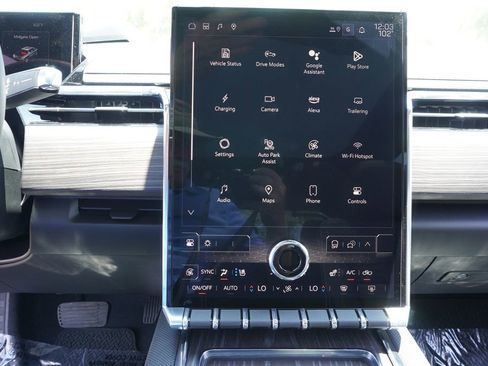 New 2025 GMC Sierra EV Denali image 19