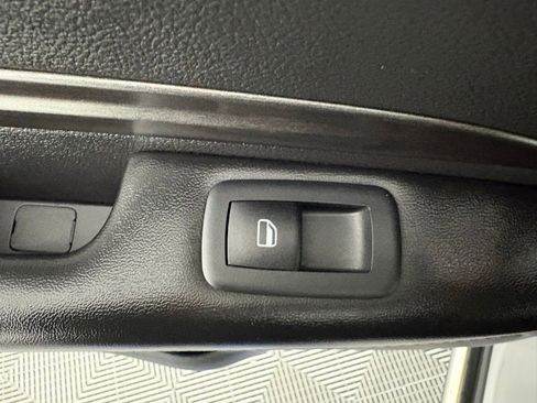 Used 2023 Dodge Durango SXT RWD image 41