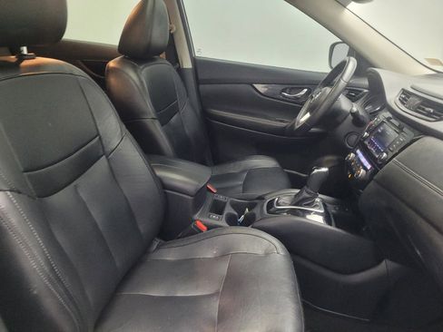 Used 2019 Nissan Rogue SL w/ Premium Package FWD image 21