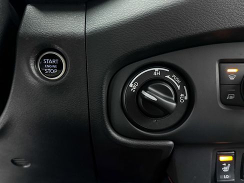 Used 2023 Nissan Frontier PRO-4X w/ Pro Convenience Package image 10